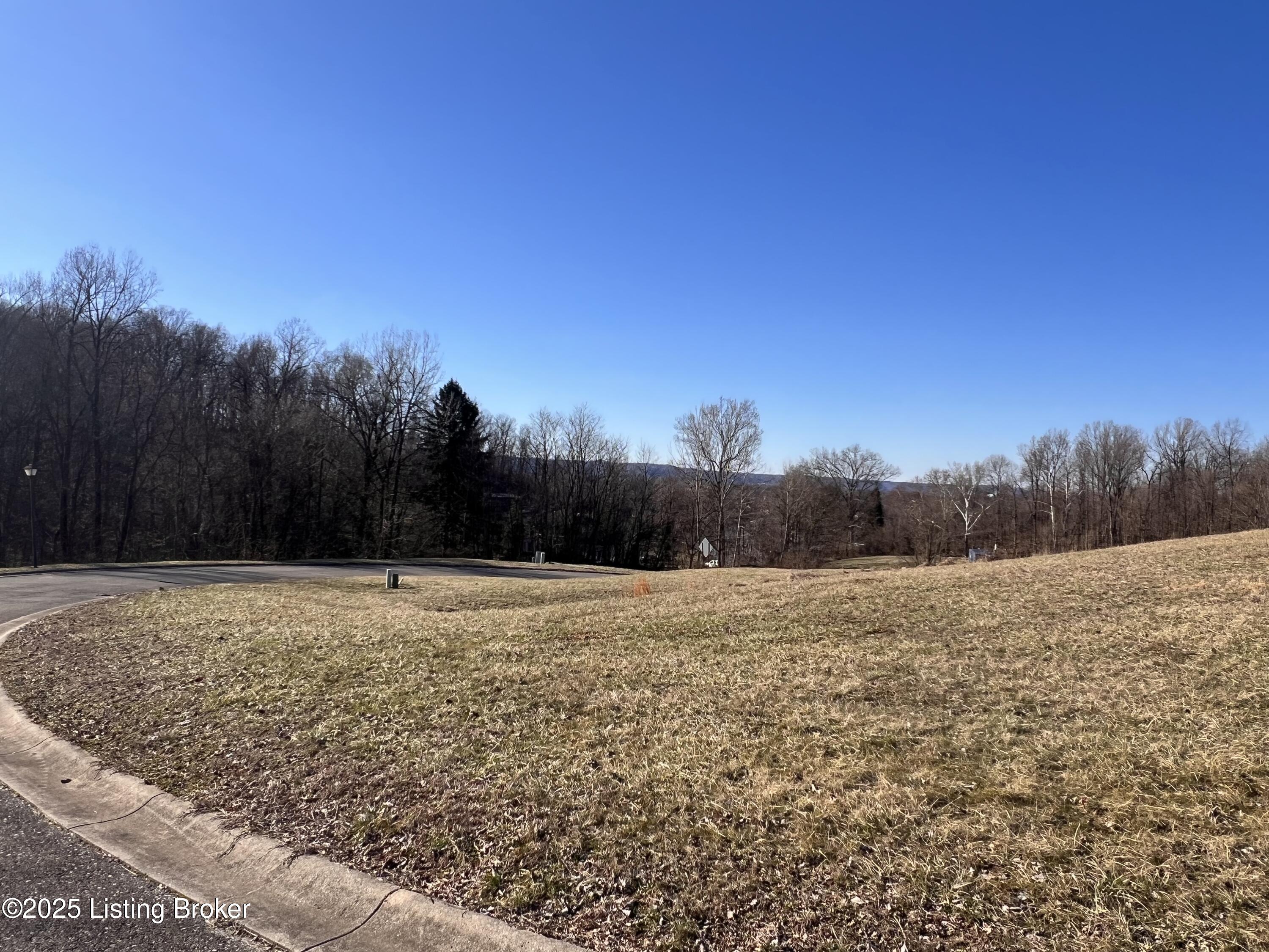 4515 E Pages Ln, Louisville, Kentucky image 9