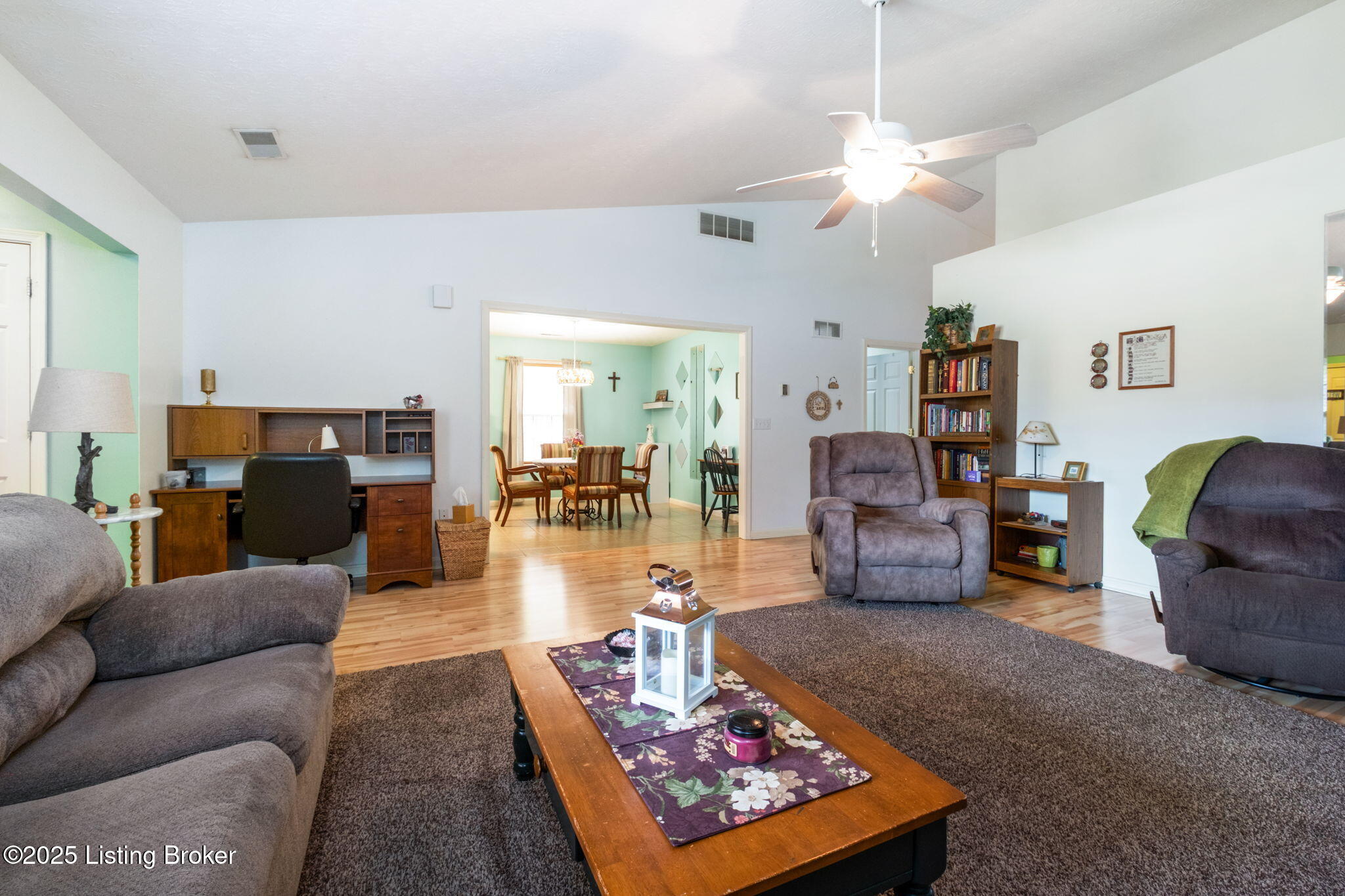 124 Iroquois Ct, Shepherdsville, Kentucky image 4