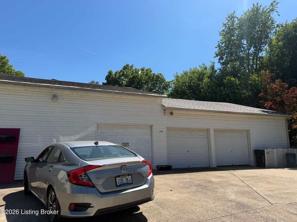 Photo of 4300 S 2nd St, Louisville, KY 40214 (MLS # 1717785)