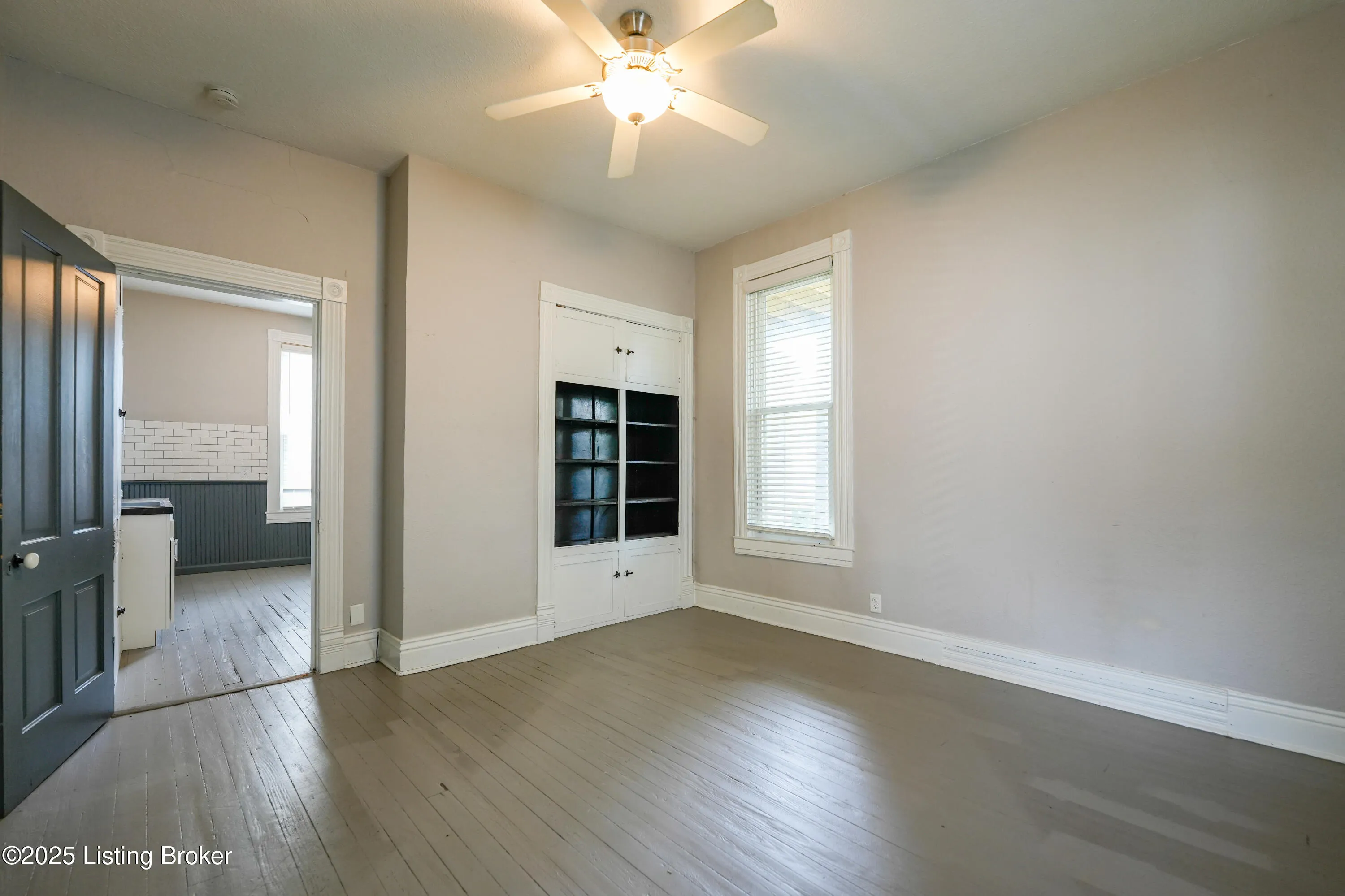 Louisville, Kentucky 40214, United States, 2 Bedrooms Bedrooms, ,1 BathroomBathrooms,Residential,Active,190591