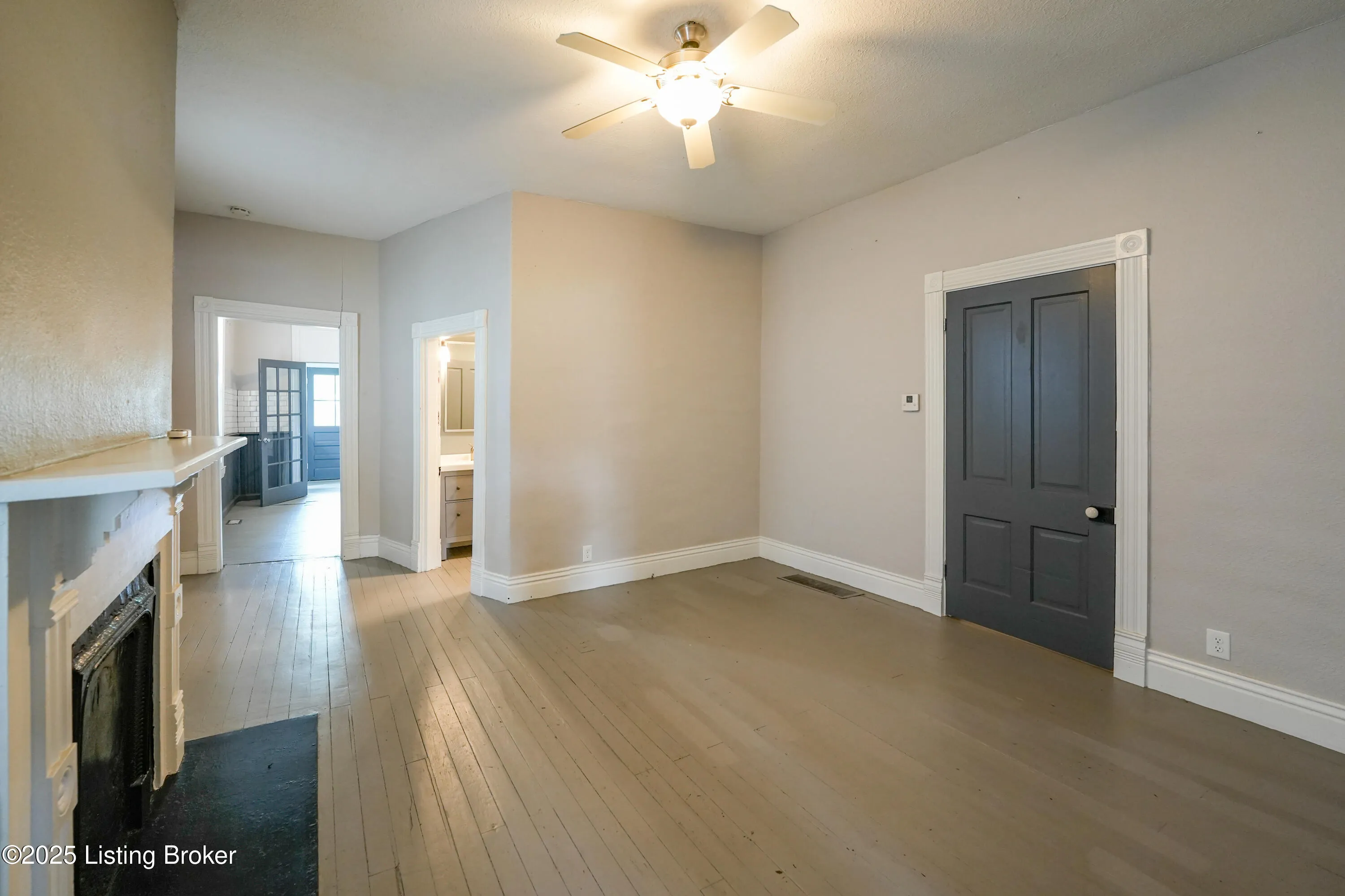 Louisville, Kentucky 40214, United States, 2 Bedrooms Bedrooms, ,1 BathroomBathrooms,Residential,Active,190591