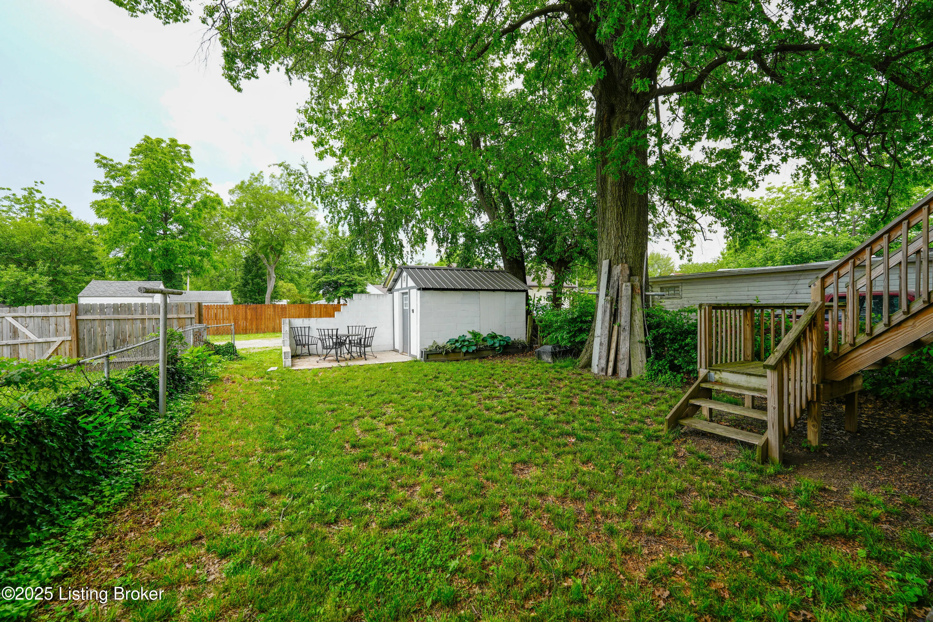 Louisville, Kentucky 40214, United States, 2 Bedrooms Bedrooms, ,1 BathroomBathrooms,Residential,Active,190591