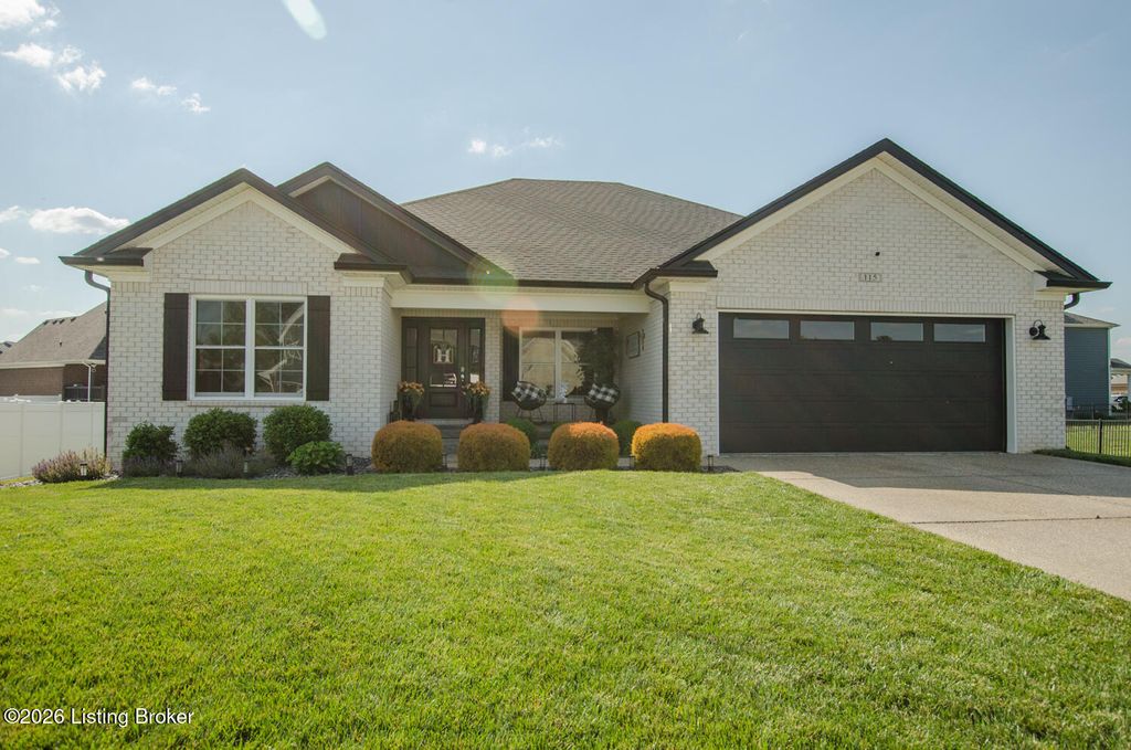 Photo of 115 Charleston Dr, Mt Washington, KY 40047 (MLS # 1717706)