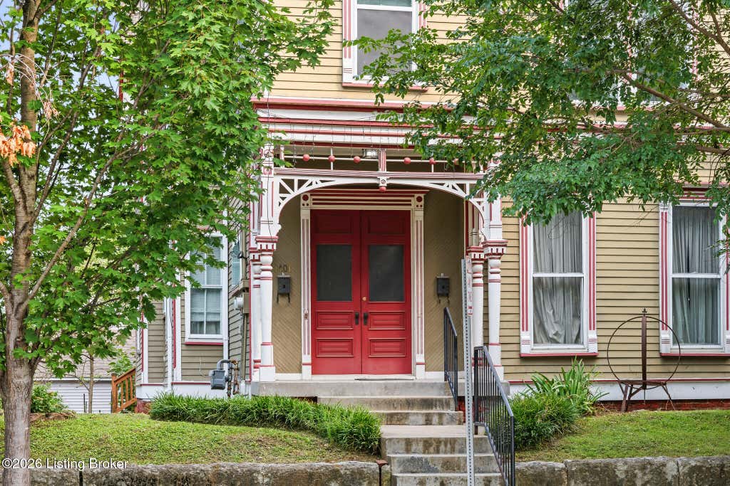 Photo of 1401 Morton Ave, Louisville, KY 40204 (MLS # 1724694)