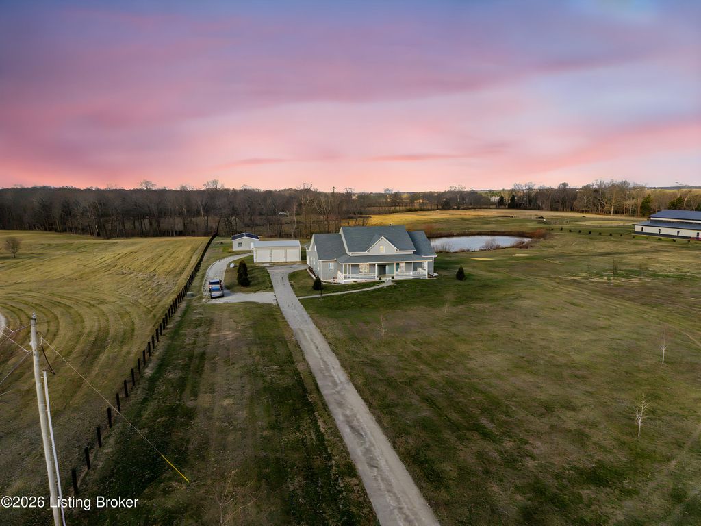 Photo of 2647 Elmburg Rd, Shelbyville, KY 40065 (MLS # 1706769)