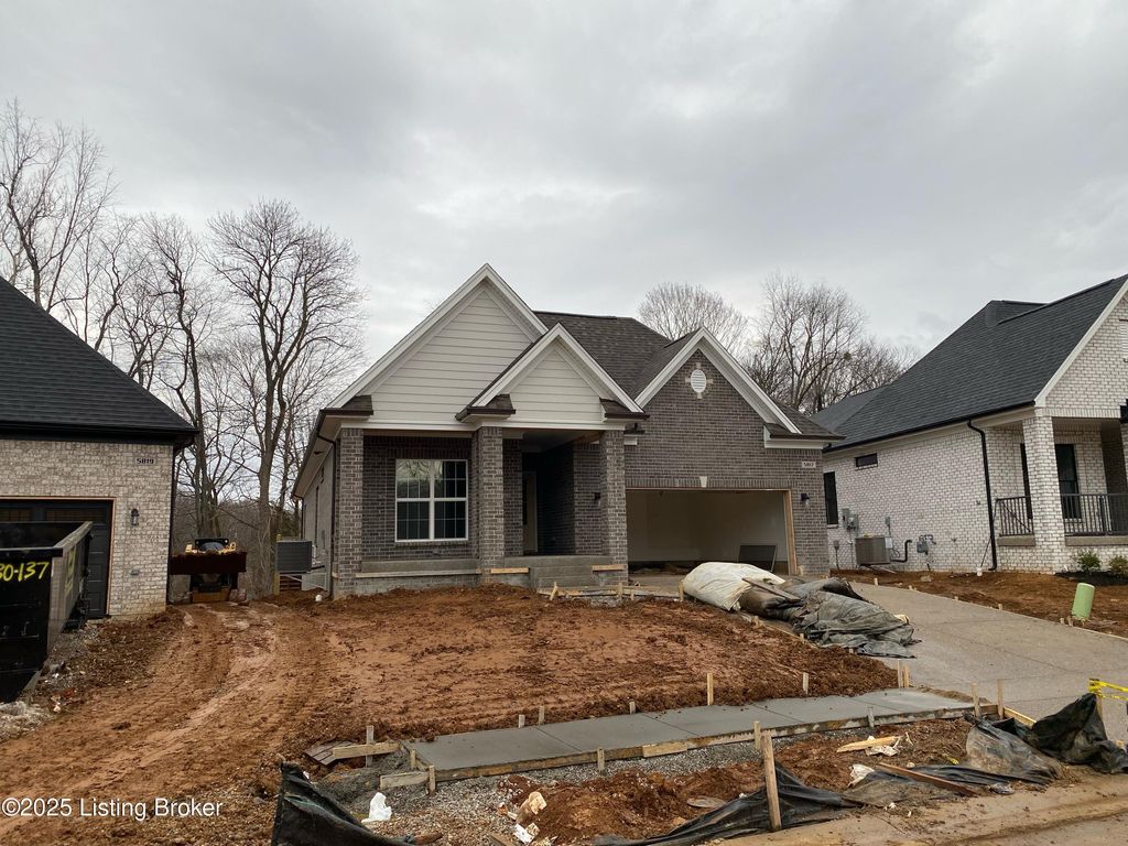 Photo of 5817 Ruby Falls Ct, Prospect, KY 40059 (MLS # 1705879)