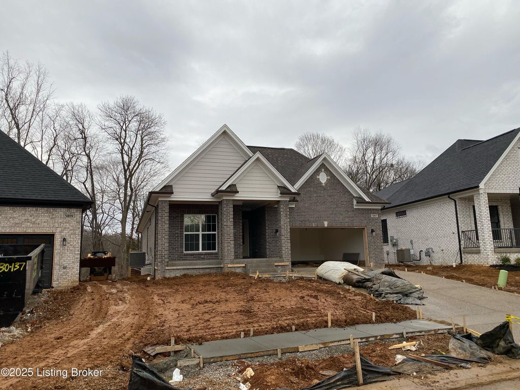 Photo of 5817 Ruby Falls Ct, Prospect, KY 40059 (MLS # 1705879)