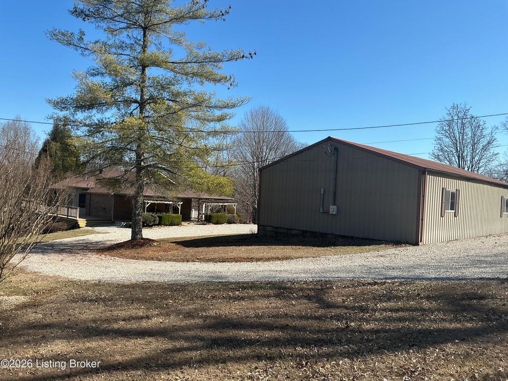Photo of 418 Swan Lake Estates loop Rd, Hardinsburg, KY 40143 (MLS # 1710253)