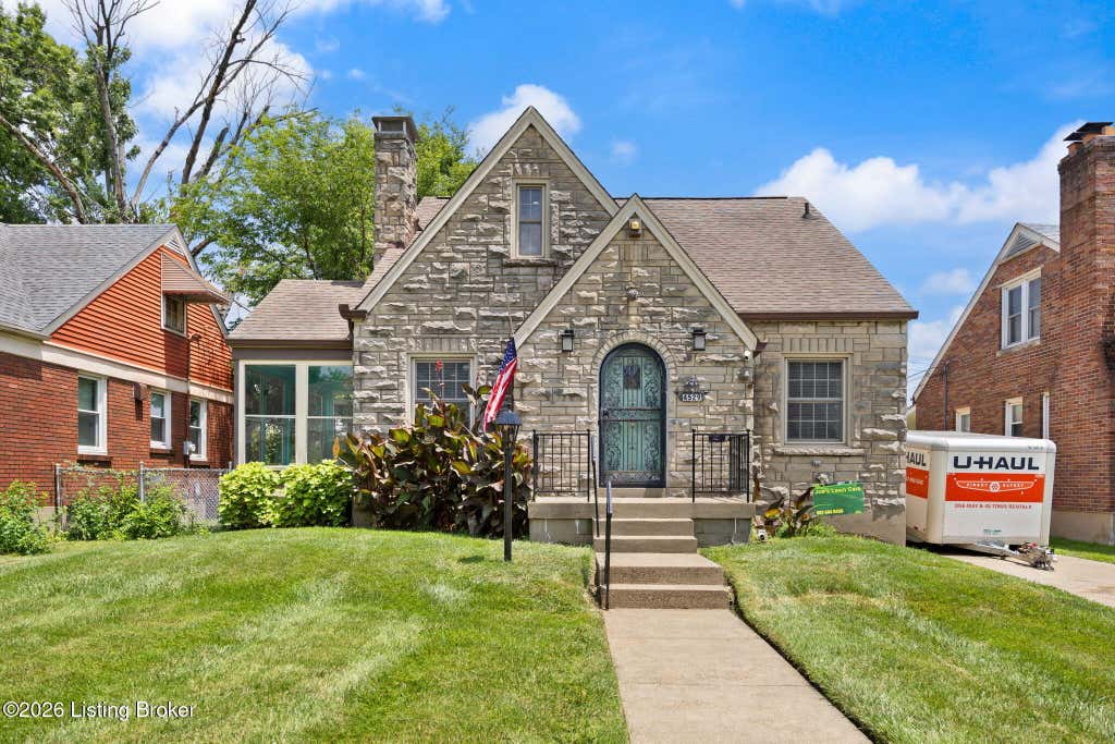 Photo of 4529 Meridale Ave, Louisville, KY 40214 (MLS # 1722079)