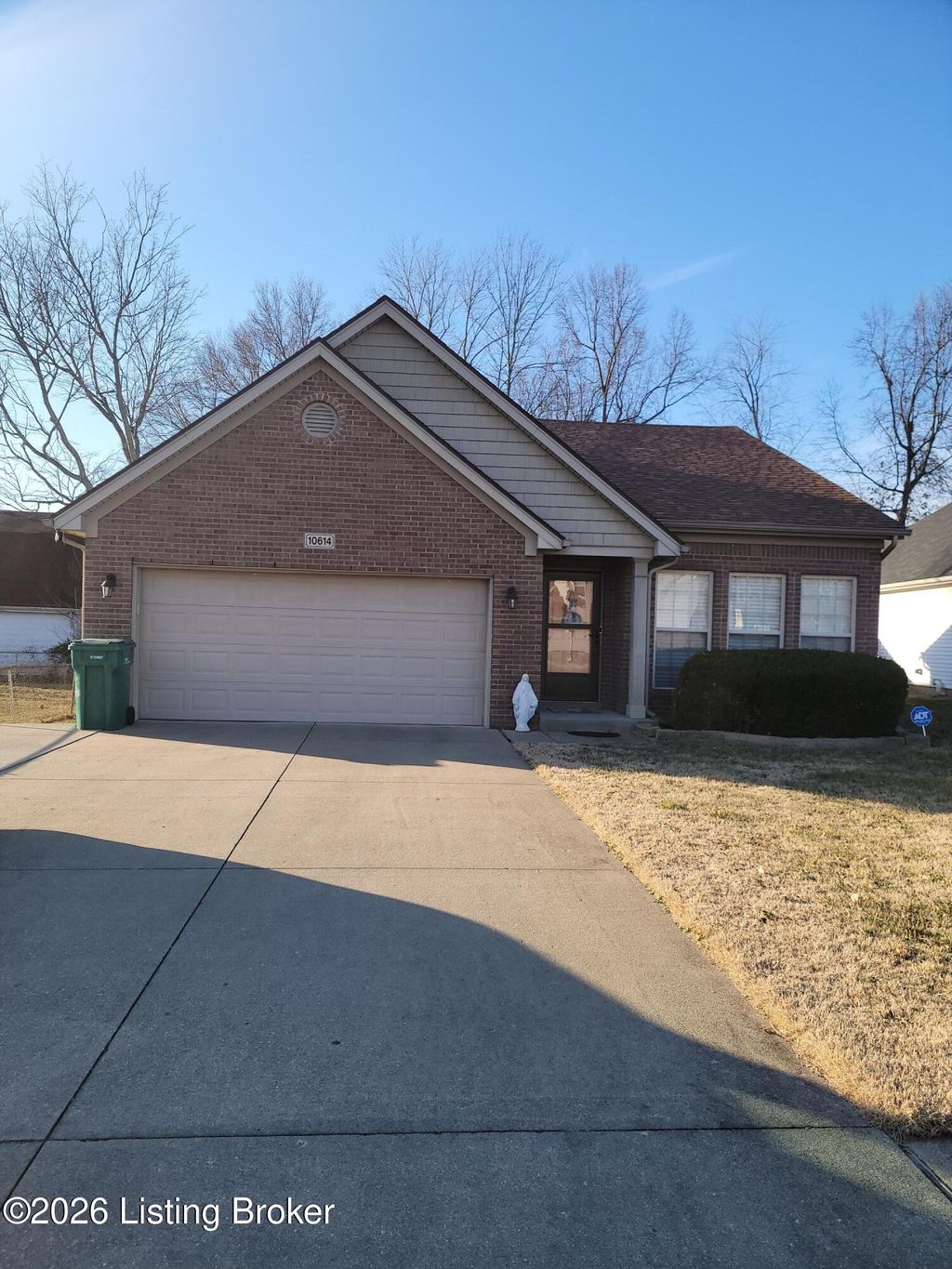 Photo of 10614 Waycross Ave, Louisville, KY 40229 (MLS # 1707878)