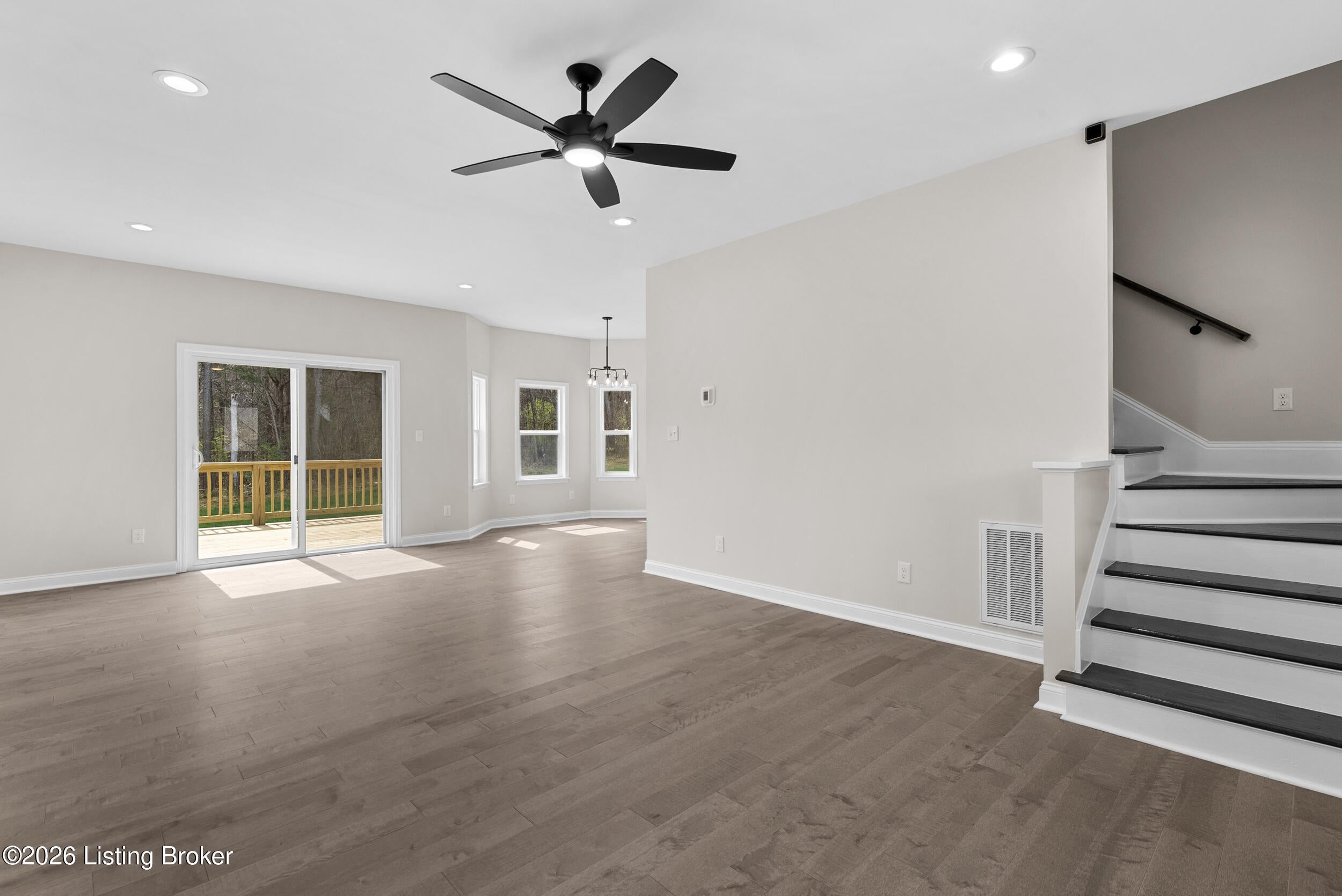 559 Ford Dr