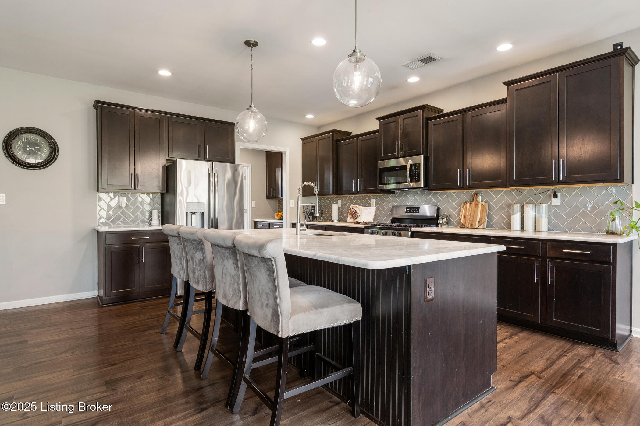 6803 Park Vista Way, Louisville, Kentucky image 18