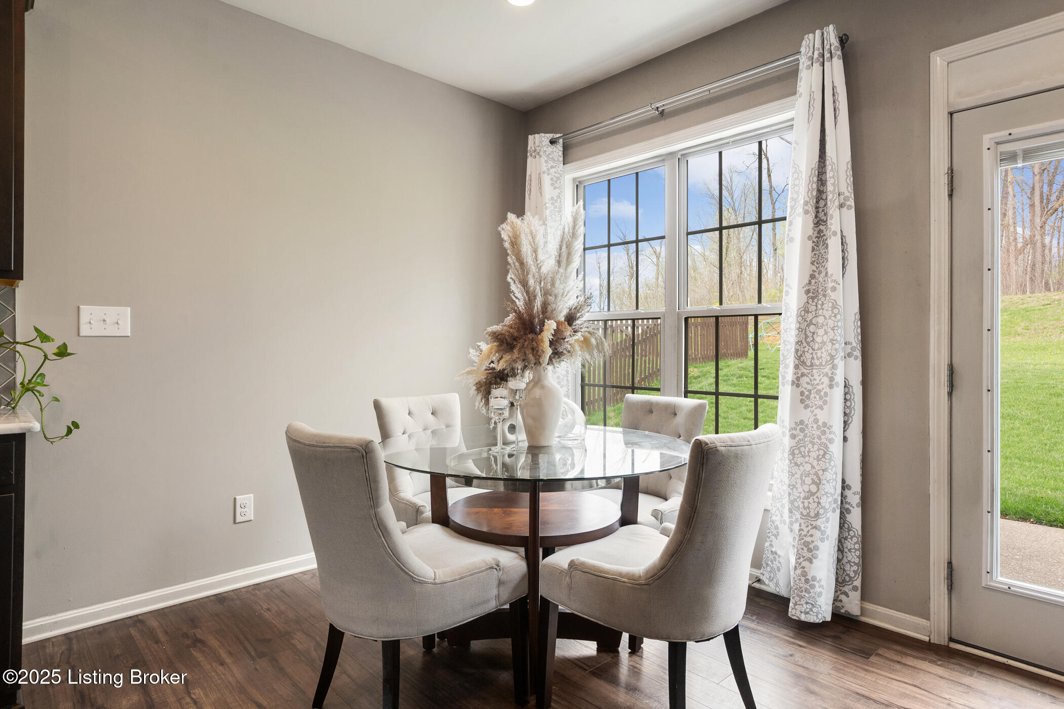 6803 Park Vista Way, Louisville, Kentucky image 20