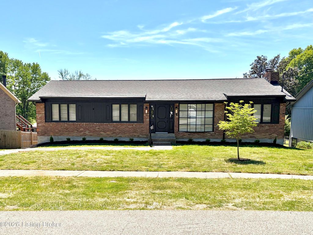 Photo of 2402 High Pine Dr, Louisville, KY 40214 (MLS # 1715402)