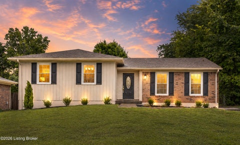 Tiny photo for 9209 Willowwood Way, Louisville, KY 40299 (MLS # 1728812)