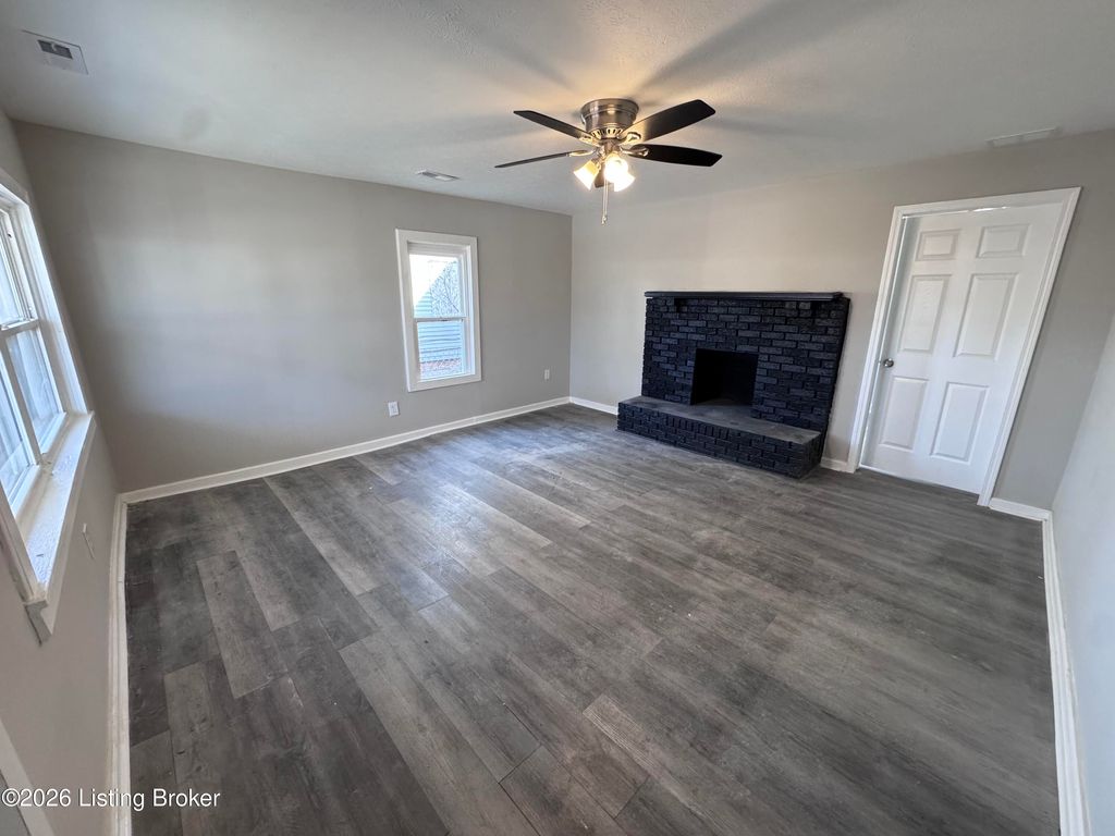 Photo of 207 N 19th St, Louisville, KY 40203 (MLS # 1710042)