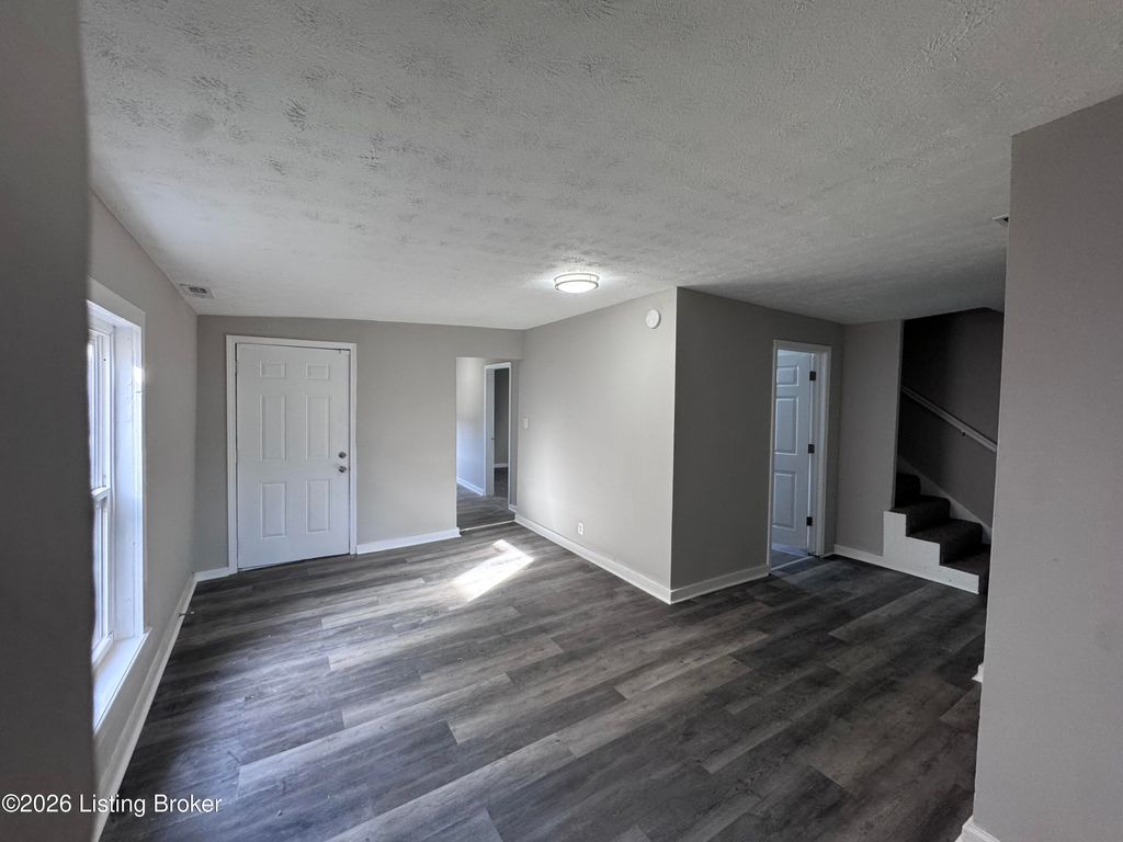 Photo of 207 N 19th St, Louisville, KY 40203 (MLS # 1710042)