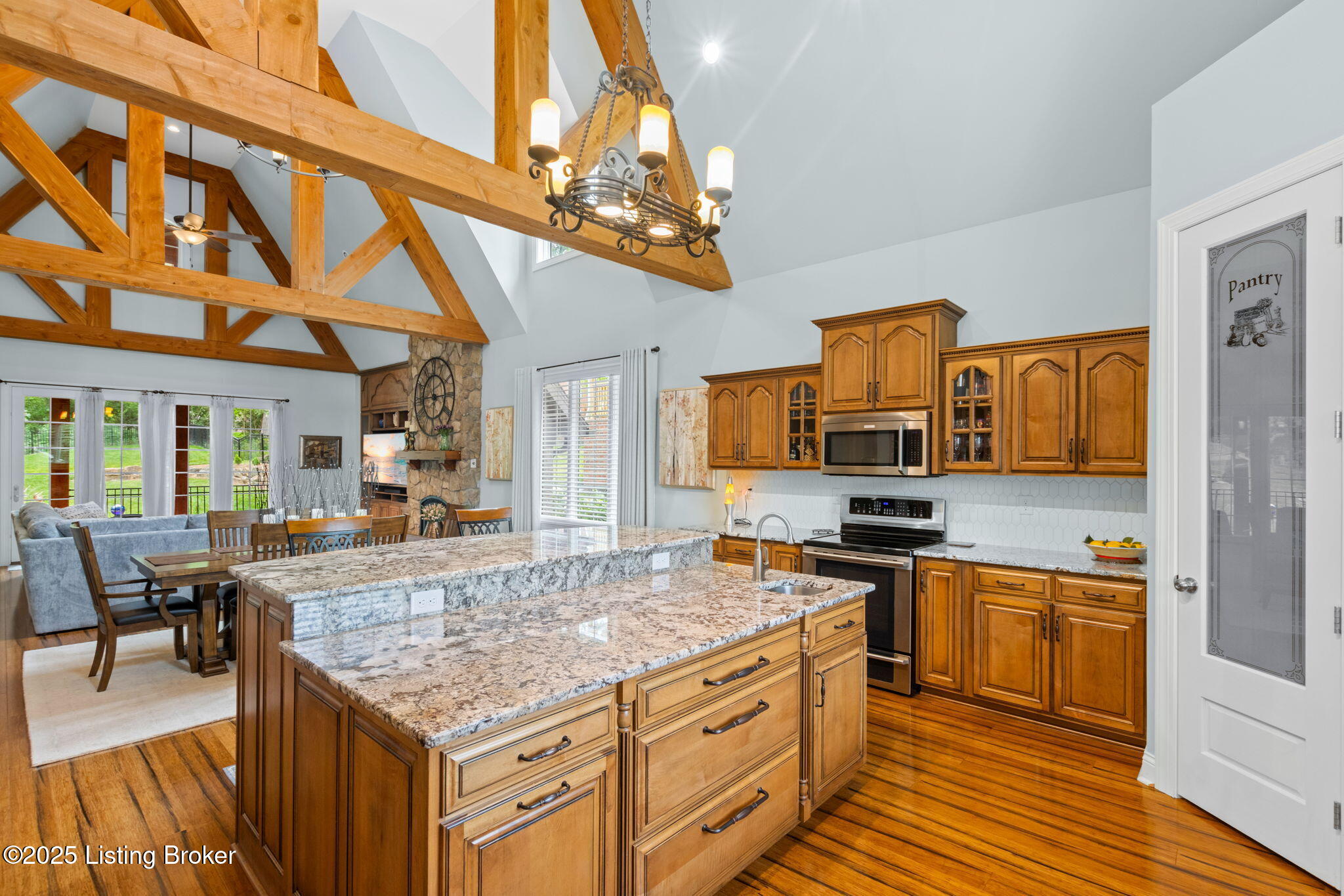 4225 Pleasant Glen Dr, Louisville, Kentucky image 11