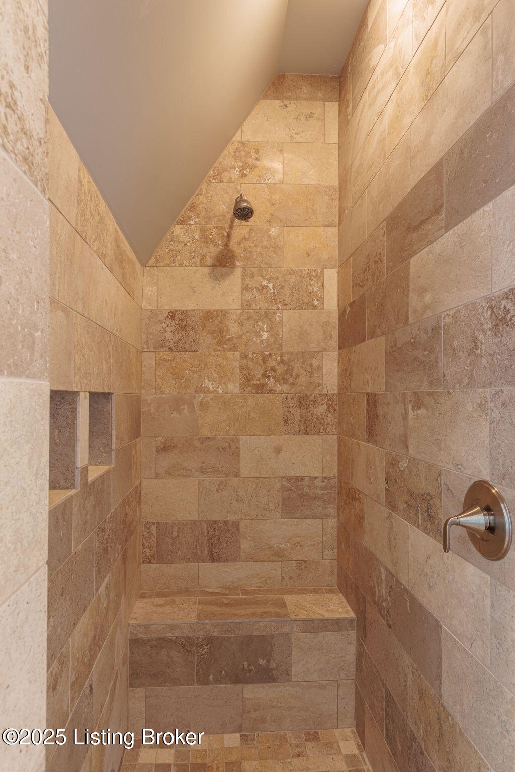 4225 Pleasant Glen Dr, Louisville, Kentucky image 37