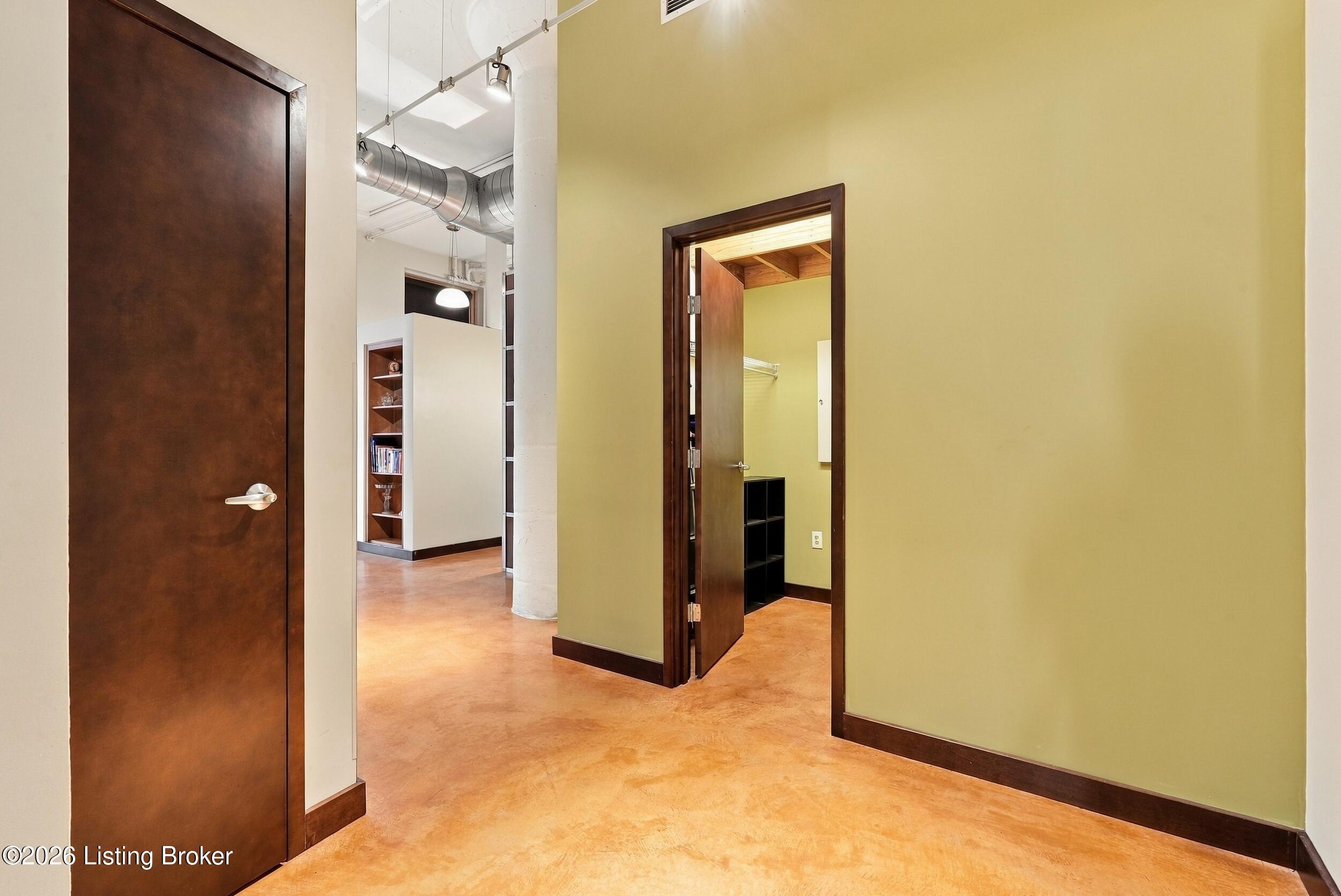 309 E Market St 204