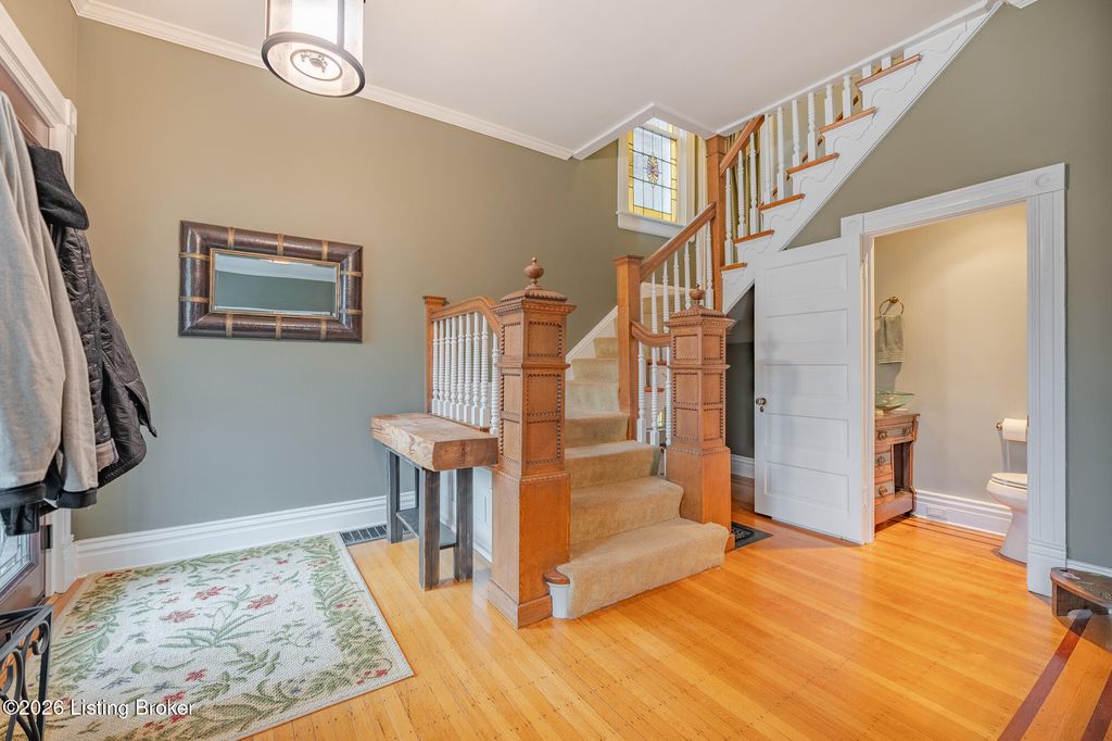Photo of 2037 Alta Ave, Louisville, KY 40205 (MLS # 1716197)