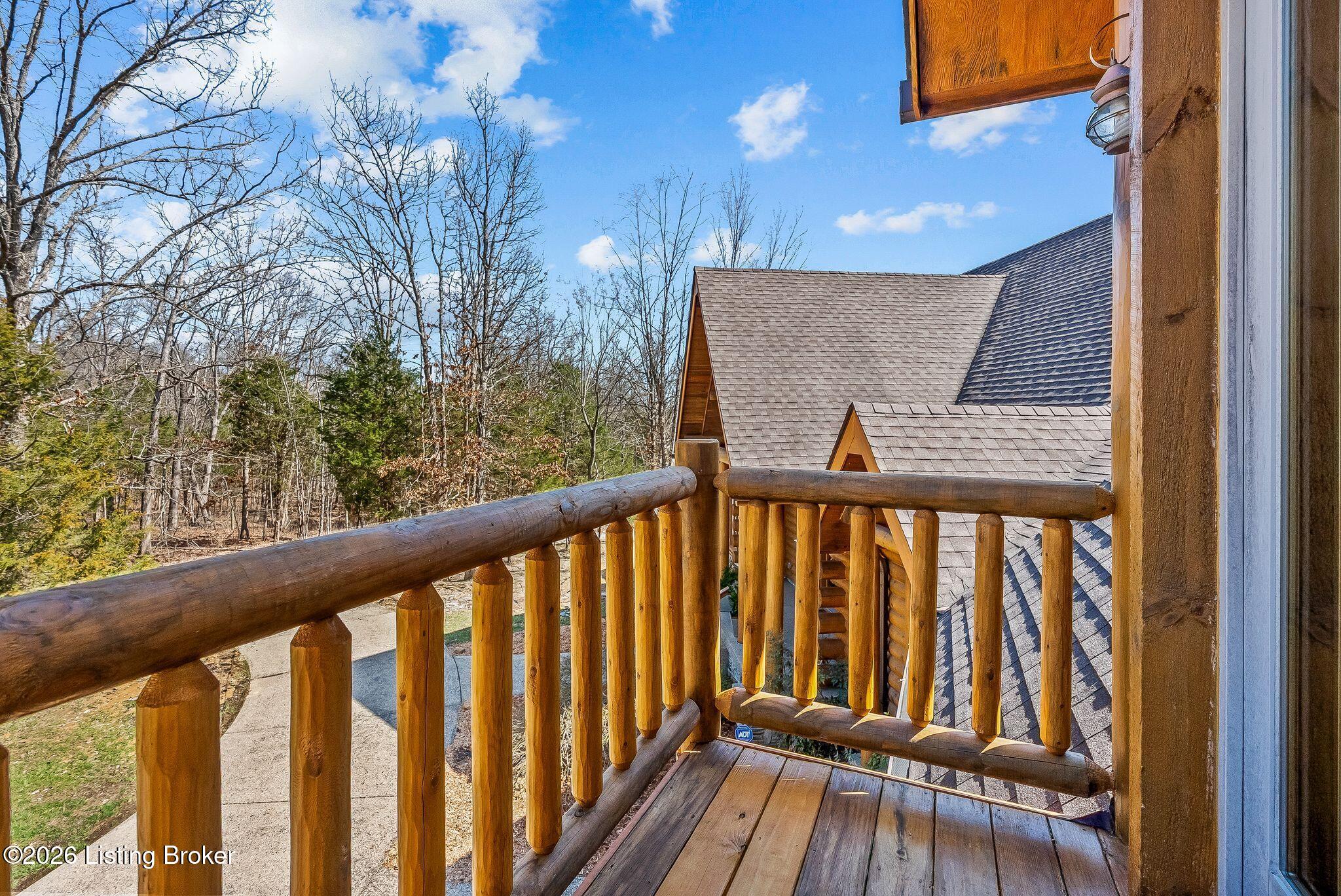 La Grange, Kentucky, 40031, United States, 5 Bedrooms Bedrooms, ,4 BathroomsBathrooms,Residential,Active,2026008