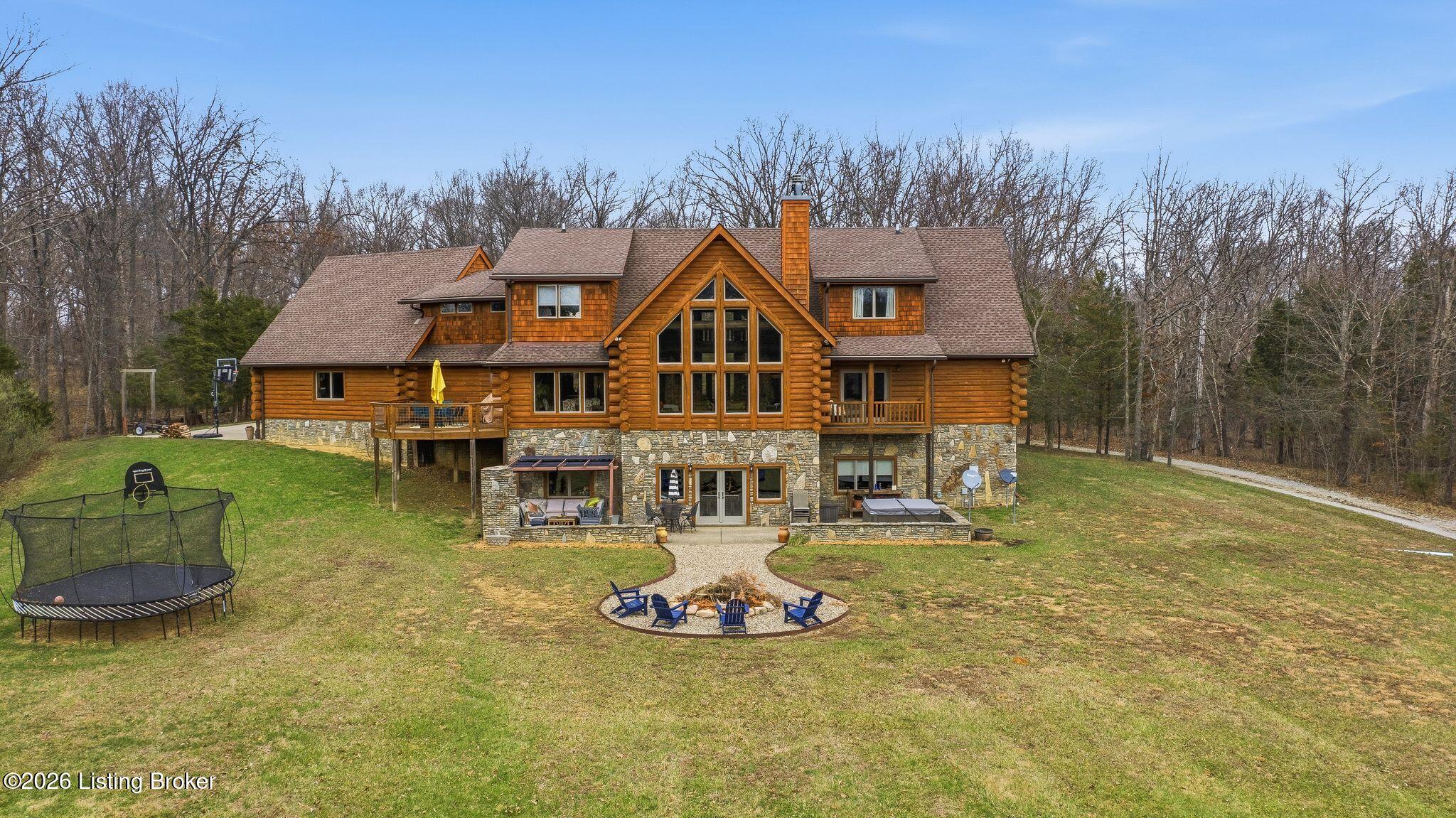 La Grange, Kentucky, 40031, United States, 5 Bedrooms Bedrooms, ,4 BathroomsBathrooms,Residential,Active,2026008
