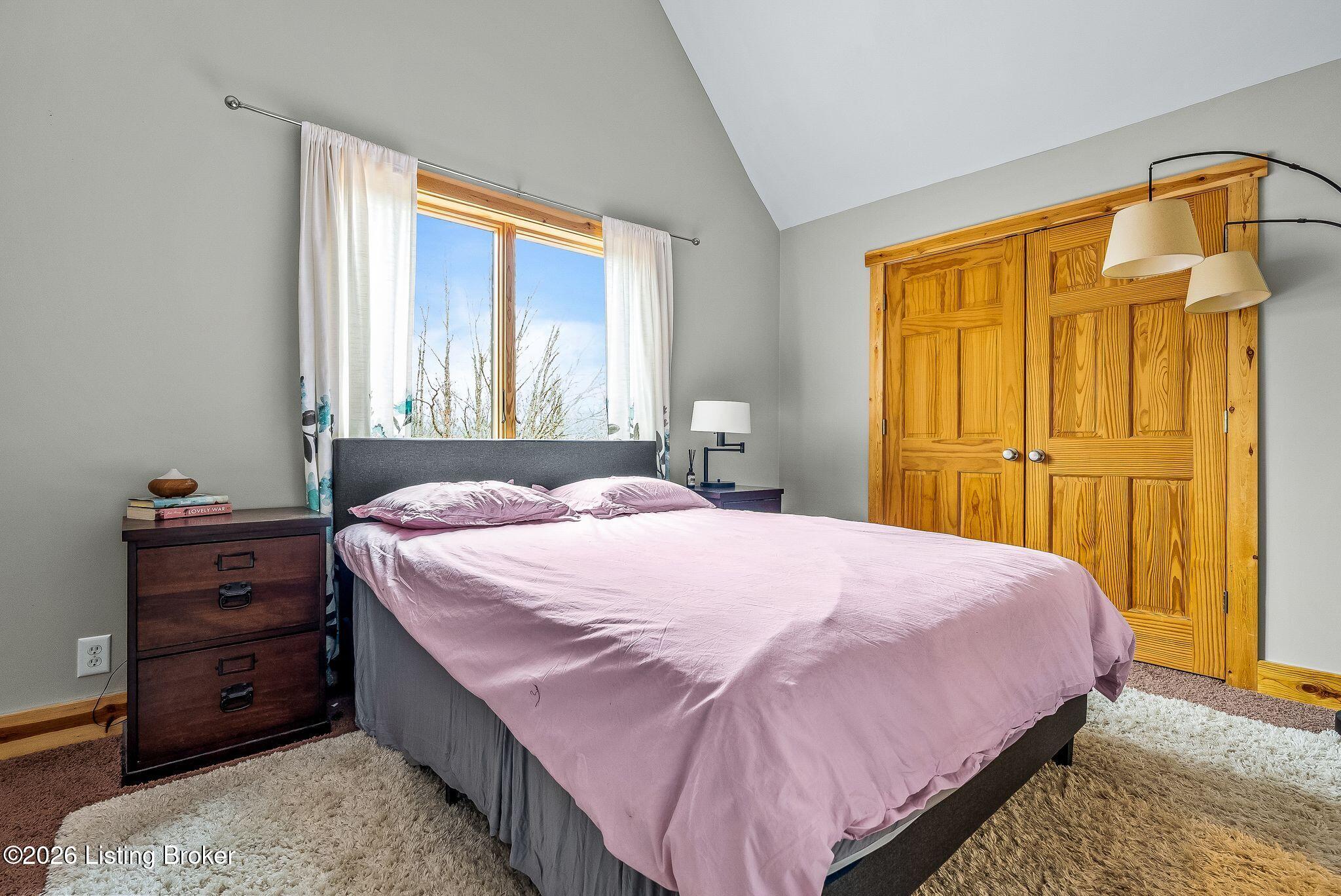 La Grange, Kentucky, 40031, United States, 5 Bedrooms Bedrooms, ,4 BathroomsBathrooms,Residential,Active,2026008