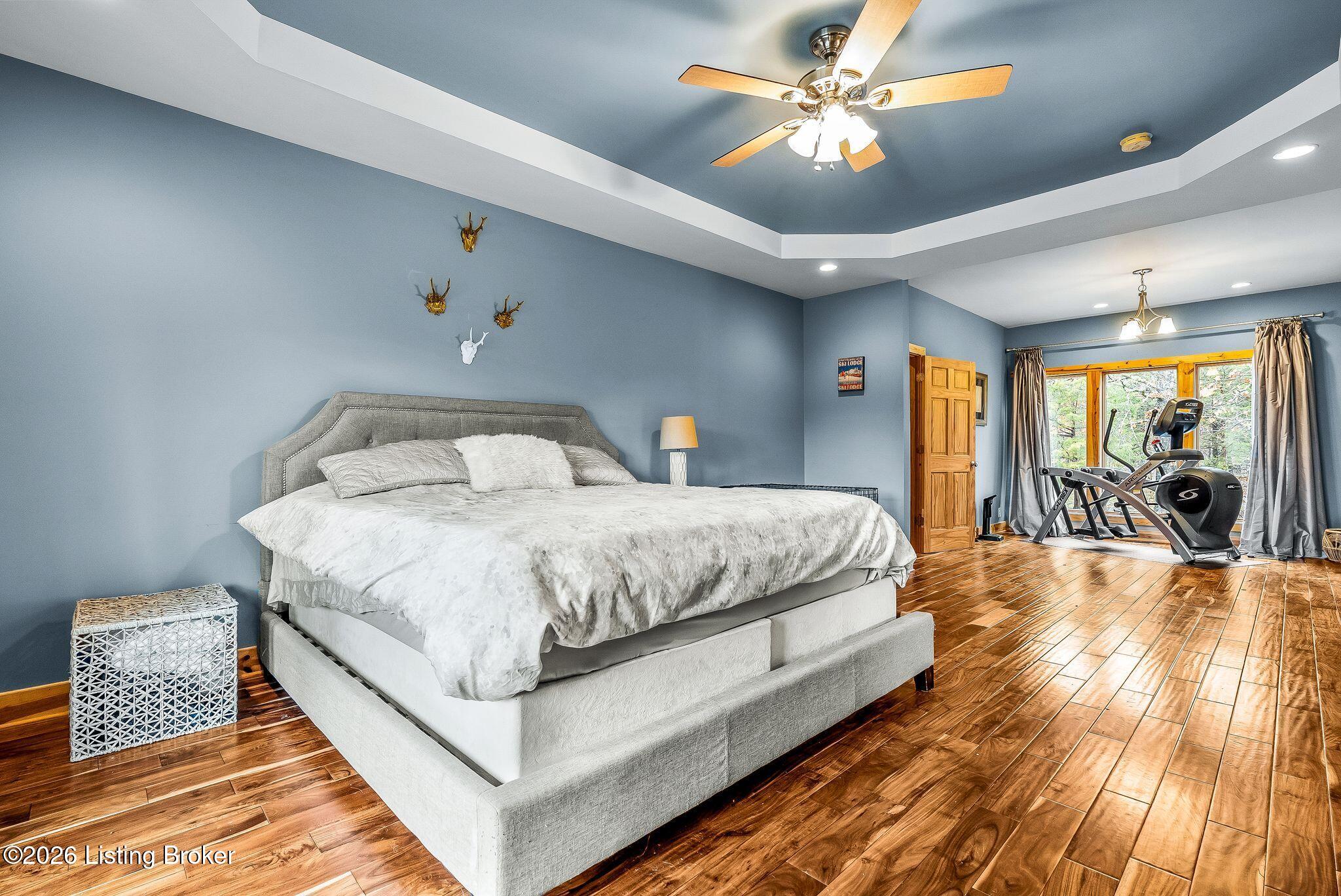 La Grange, Kentucky, 40031, United States, 5 Bedrooms Bedrooms, ,4 BathroomsBathrooms,Residential,Active,2026008