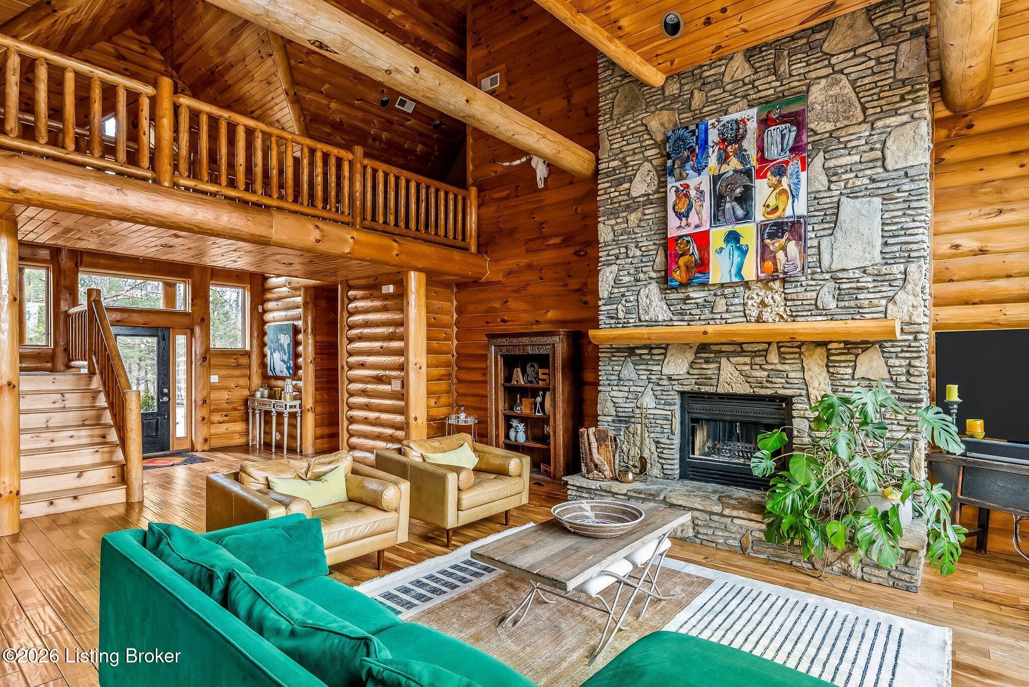 La Grange, Kentucky, 40031, United States, 5 Bedrooms Bedrooms, ,4 BathroomsBathrooms,Residential,Active,2026008