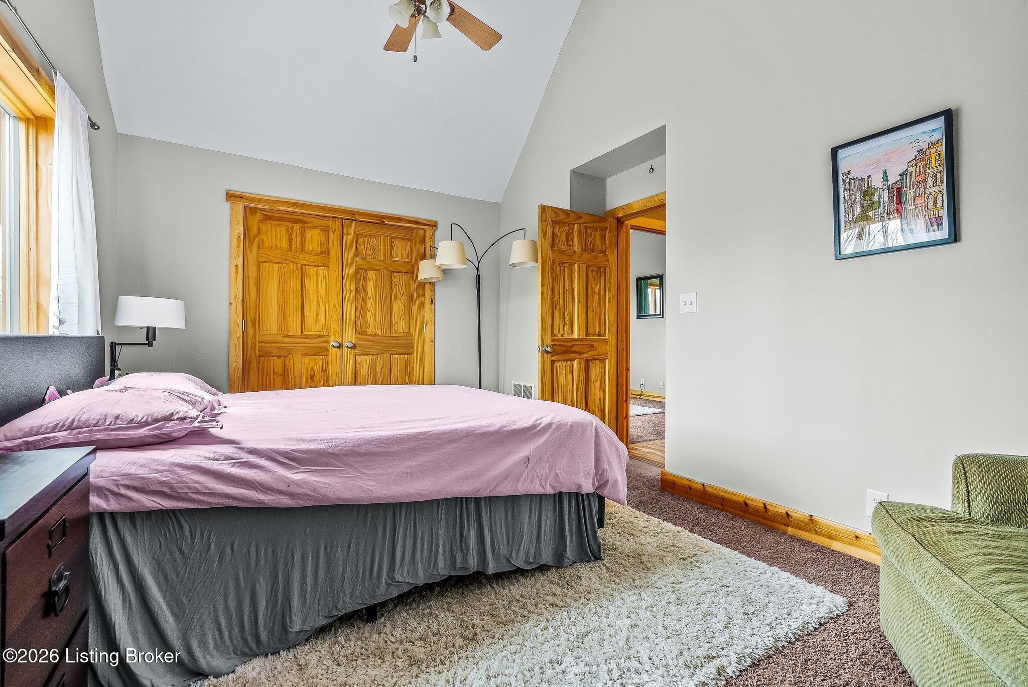 La Grange, Kentucky, 40031, United States, 5 Bedrooms Bedrooms, ,4 BathroomsBathrooms,Residential,Active,2026008