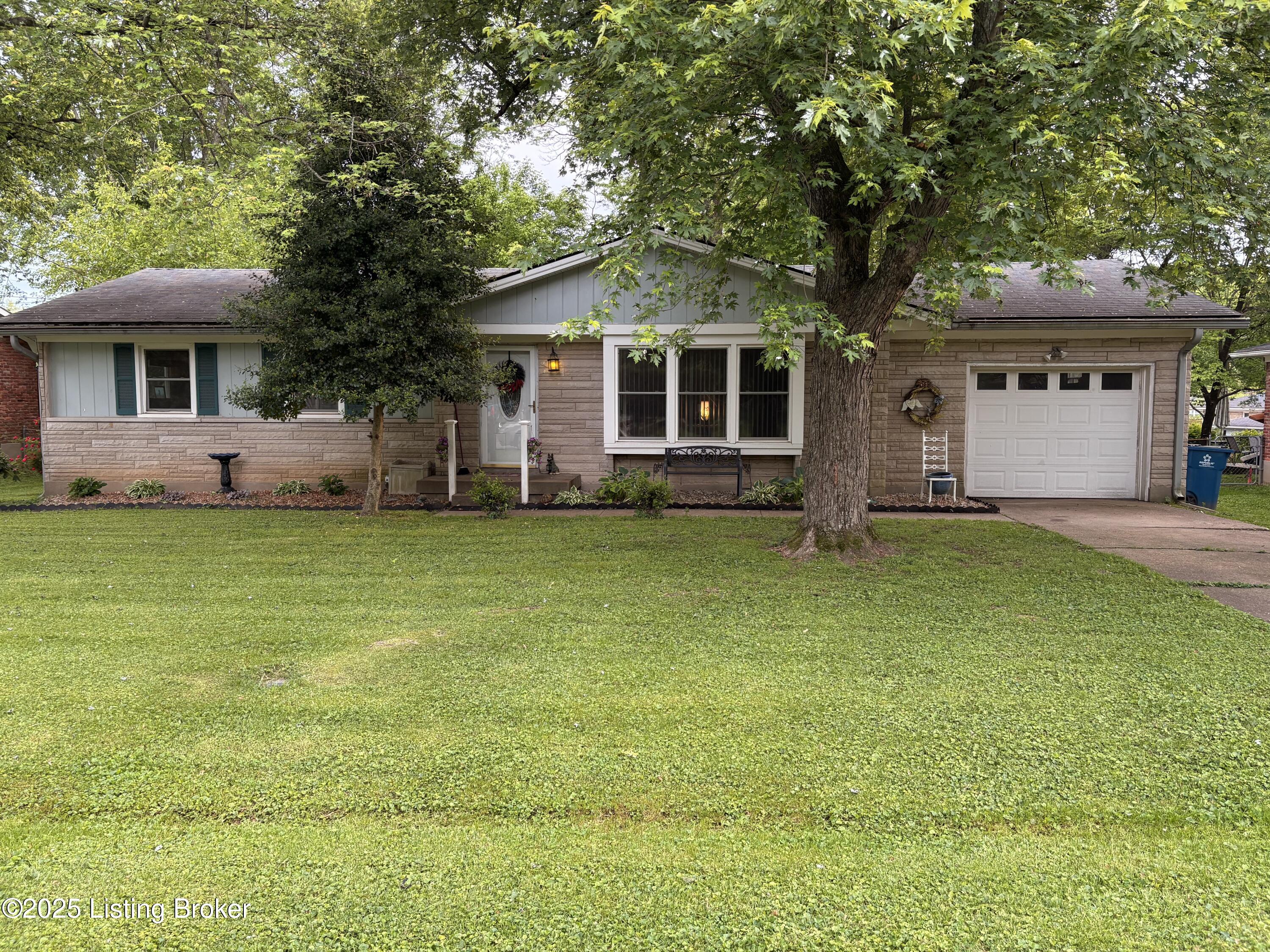 4302 Mada Way, Louisville, Kentucky image 1