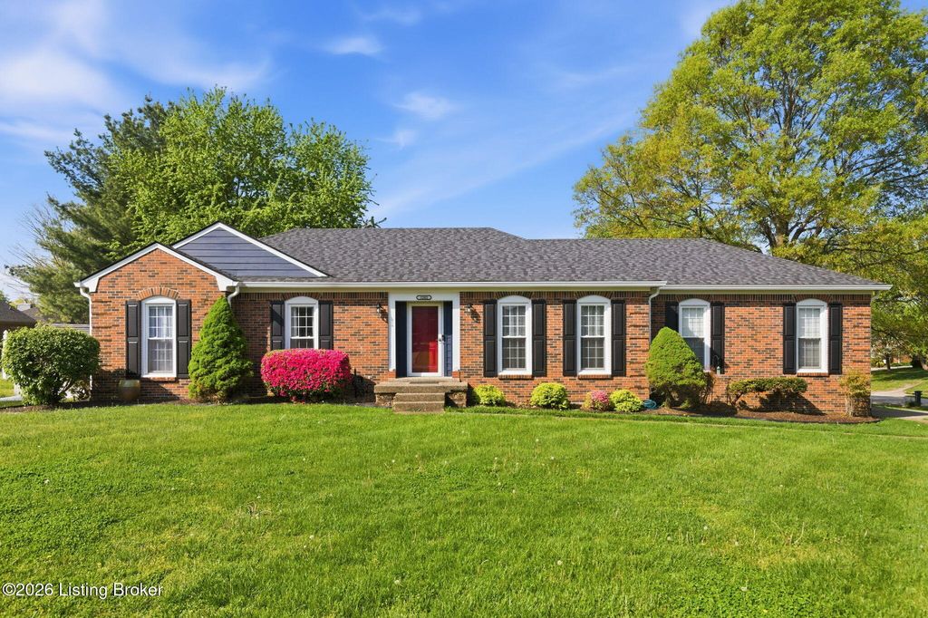 Photo of 1202 Cedarbrook Rd, Goshen, KY 40026 (MLS # 1715268)