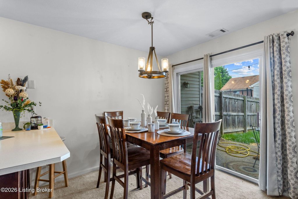 Photo of 126 Frank Ln, Mt Washington, KY 40047 (MLS # 1717502)