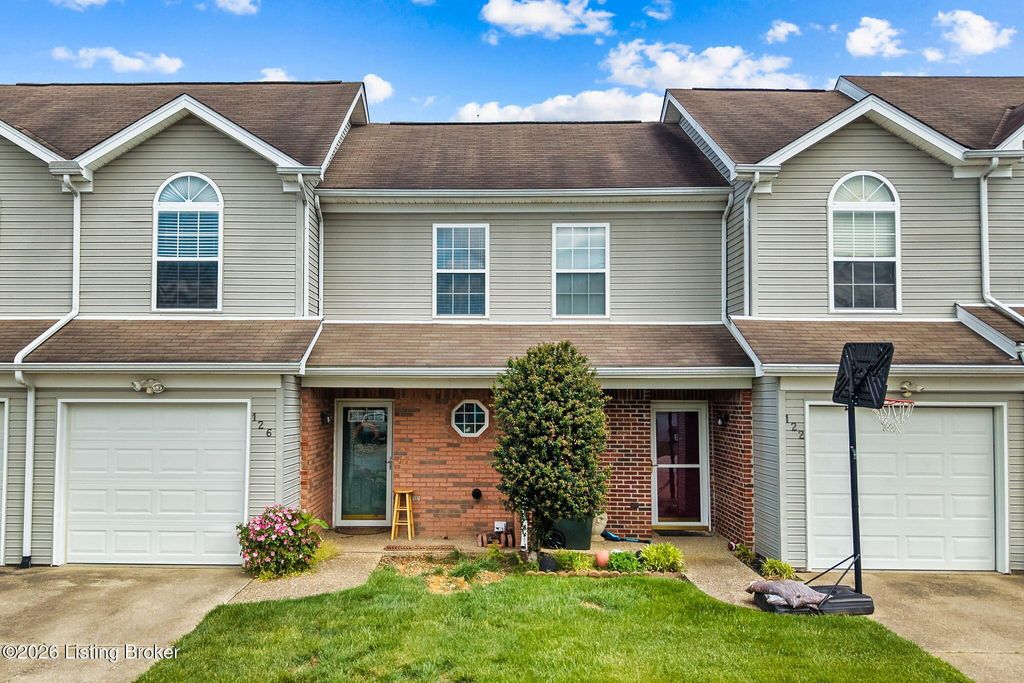 Photo of 126 Frank Ln, Mt Washington, KY 40047 (MLS # 1717502)