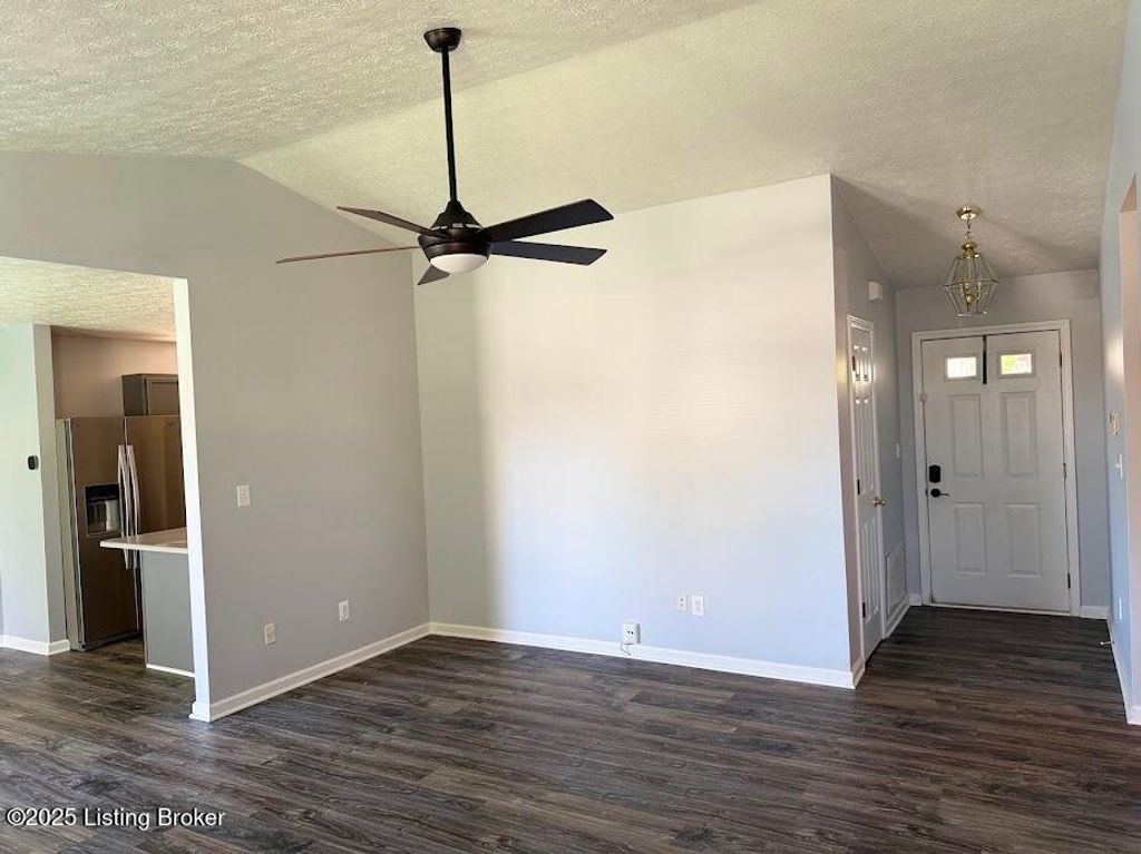 Photo of 1309 Cedar Springs Pkwy, La Grange, KY 40031 (MLS # 1700322)