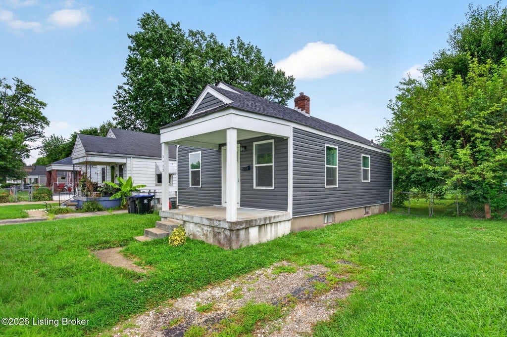 Photo of 2445 Lindbergh Dr, Louisville, KY 40208 (MLS # 1724690)