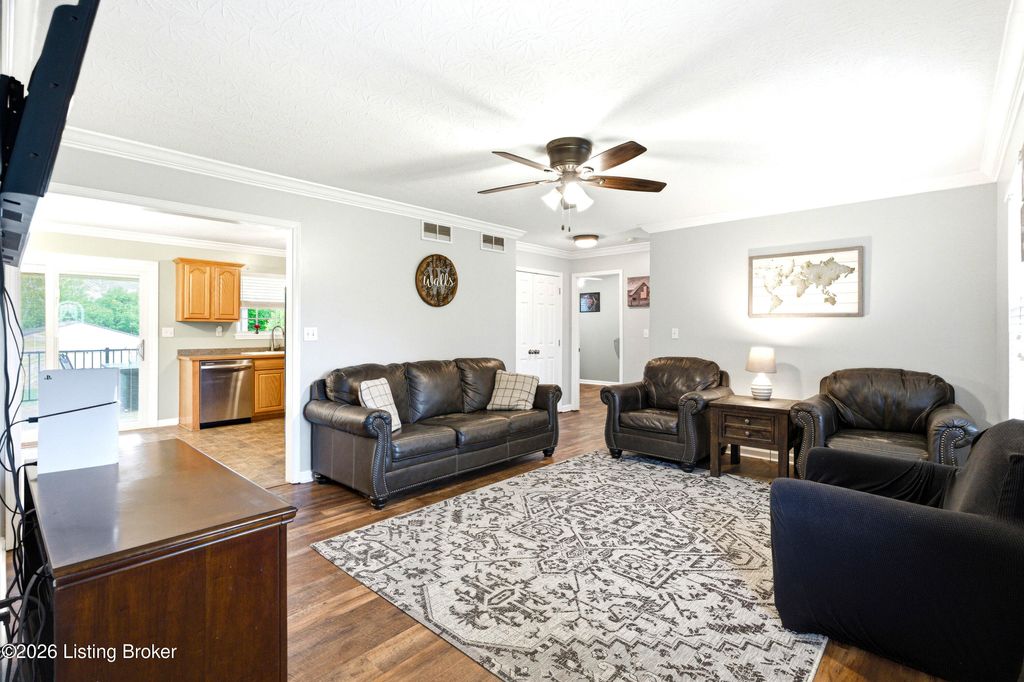 Photo of 603 Webb Ln, Taylorsville, KY 40071 (MLS # 1717128)