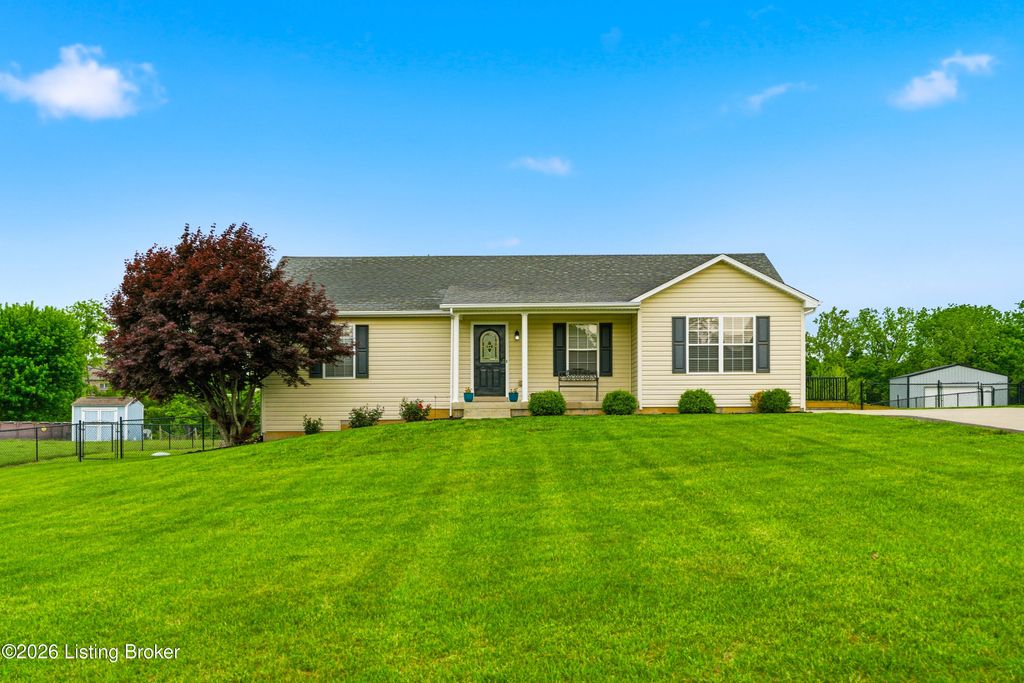 Photo of 603 Webb Ln, Taylorsville, KY 40071 (MLS # 1717128)