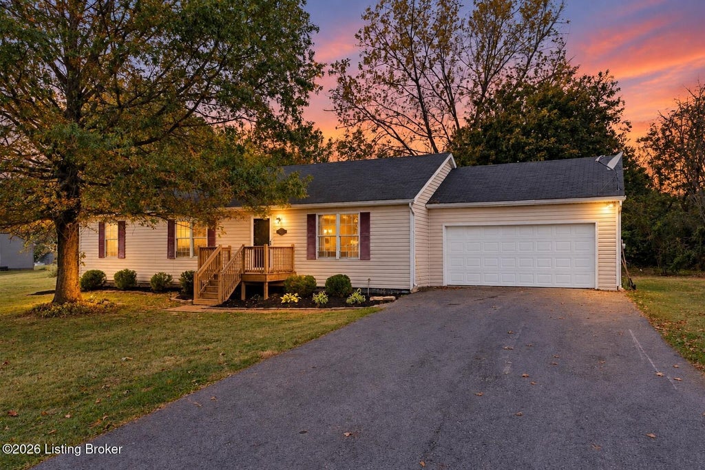 Photo of 1425 Dawkins Rd, La Grange, KY 40031 (MLS # 1732465)