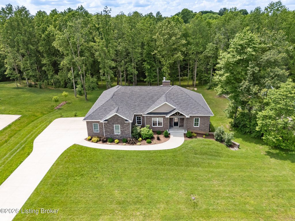 Photo of 4808 Sycamore Ridge Ln, La Grange, KY 40031 (MLS # 1718874)