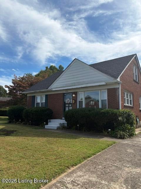Photo of 2906 Englewood Ave, Louisville, KY 40220 (MLS # 1731062)