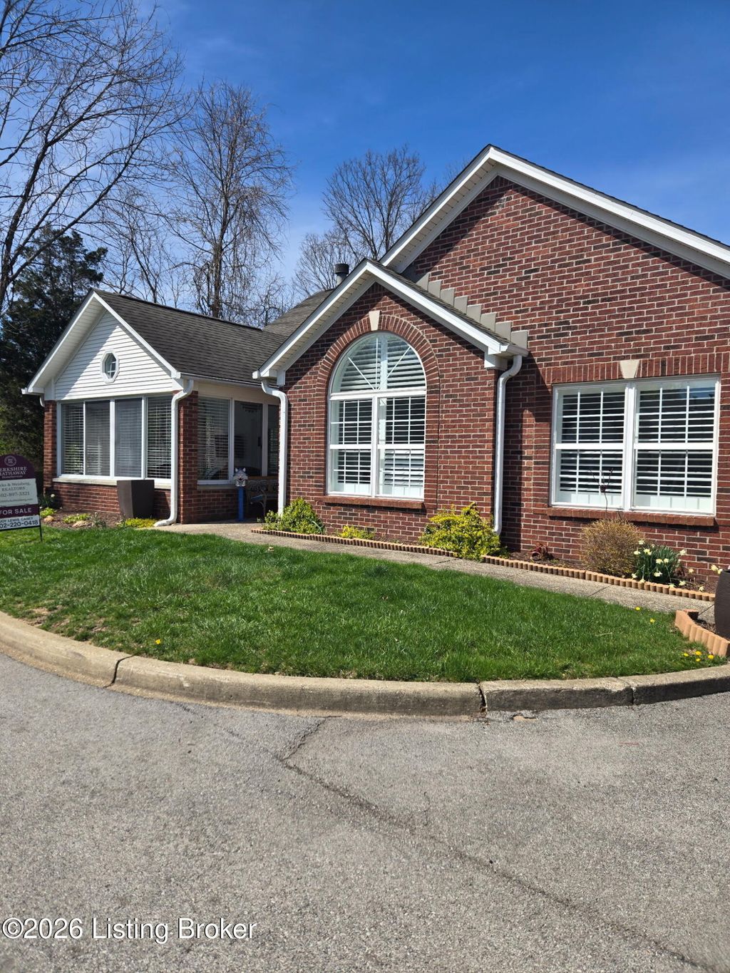 Photo of 12301 Wildcat Way, Jeffersontown, KY 40299 (MLS # 1712246)