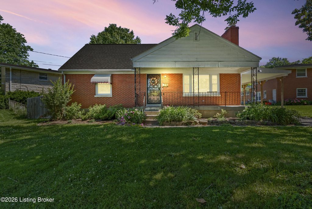 Photo of 4415 Mann Ave, Louisville, KY 40215 (MLS # 1717513)