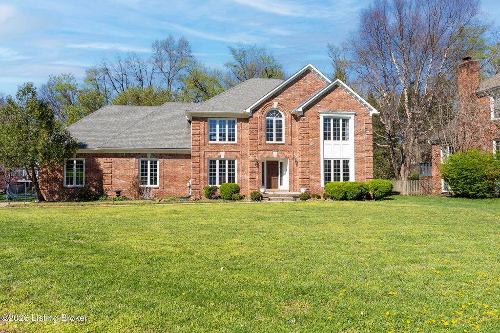Photo of 7005 New Bern Ct, Prospect, KY 40059 (MLS # 1717741)