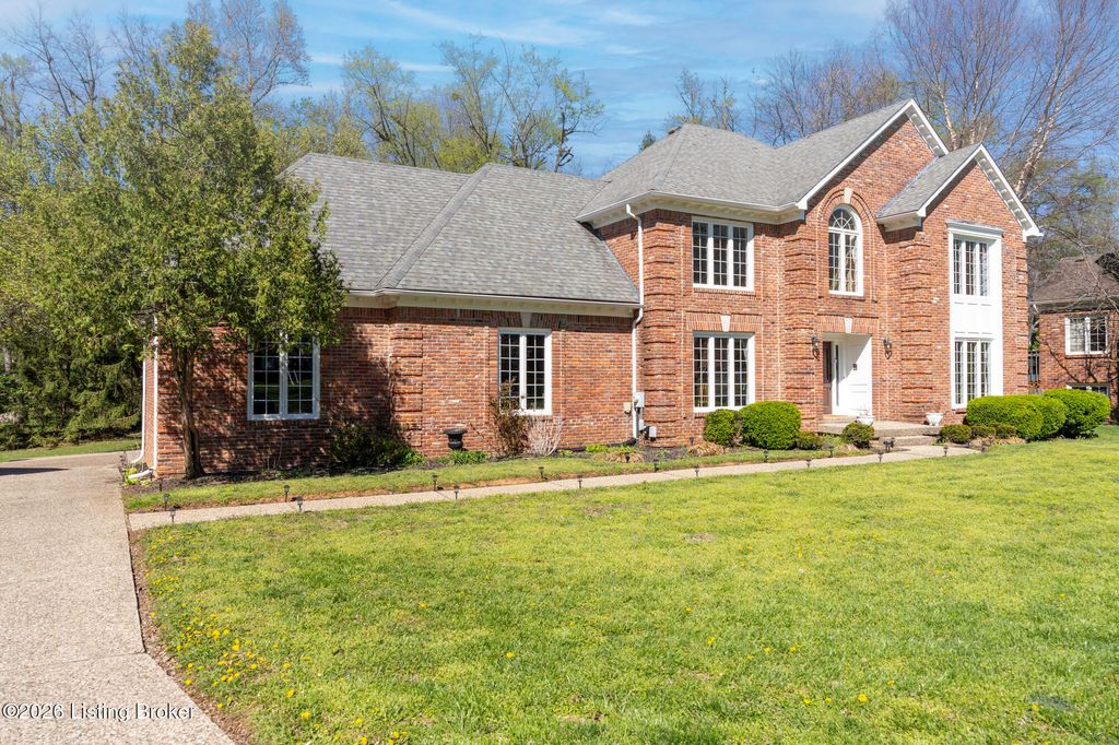 Photo of 7005 New Bern Ct, Prospect, KY 40059 (MLS # 1717741)
