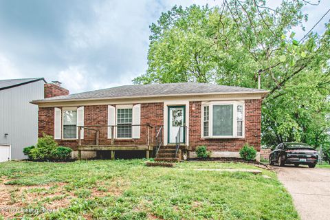 Photo of 143 Kimberly Ct, Mt Washington, KY 40047 (MLS # 1716181)