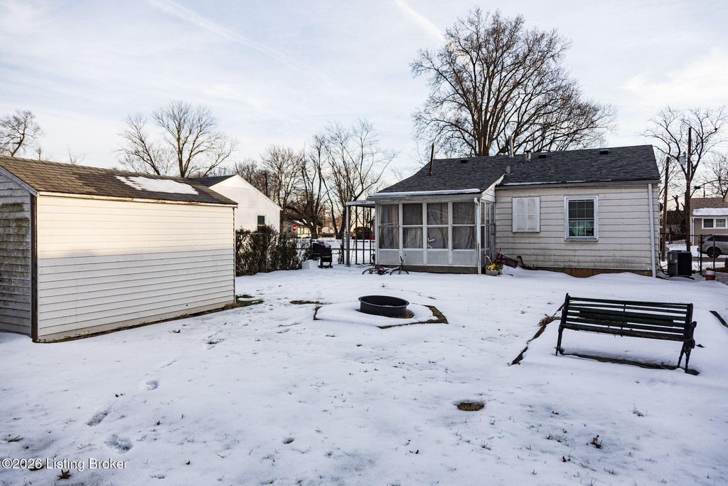Photo of 3505 Hudson Ave, Louisville, KY 40211 (MLS # 1708896)