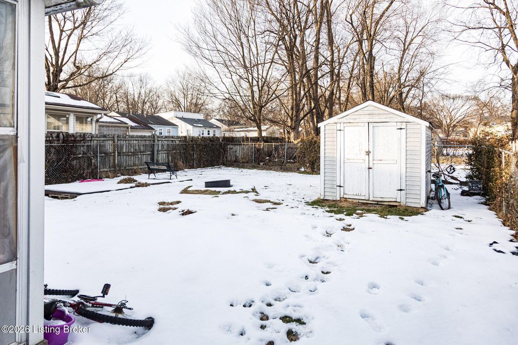 Photo of 3505 Hudson Ave, Louisville, KY 40211 (MLS # 1708896)