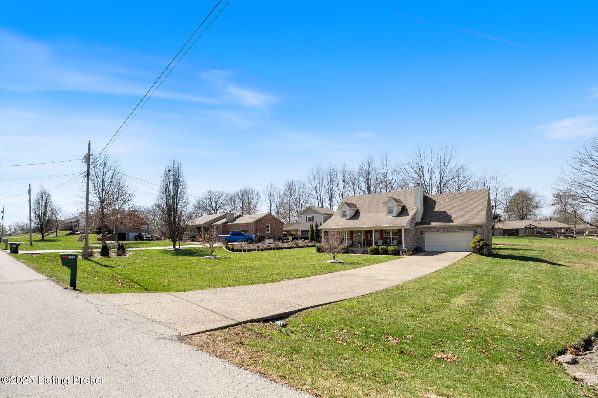 998 Highland Springs Dr, Mt Washington, Kentucky image 4